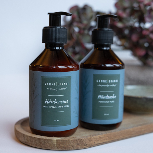 Gaveæske · lækker håndcreme og håndsæbe