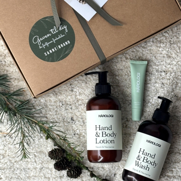 Gaveæske med Hårologi hand and body og lip balm